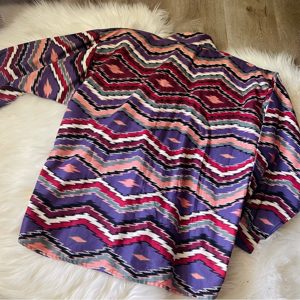 Roper Aztec Print Button Down Shirt - Picture 5 of 5